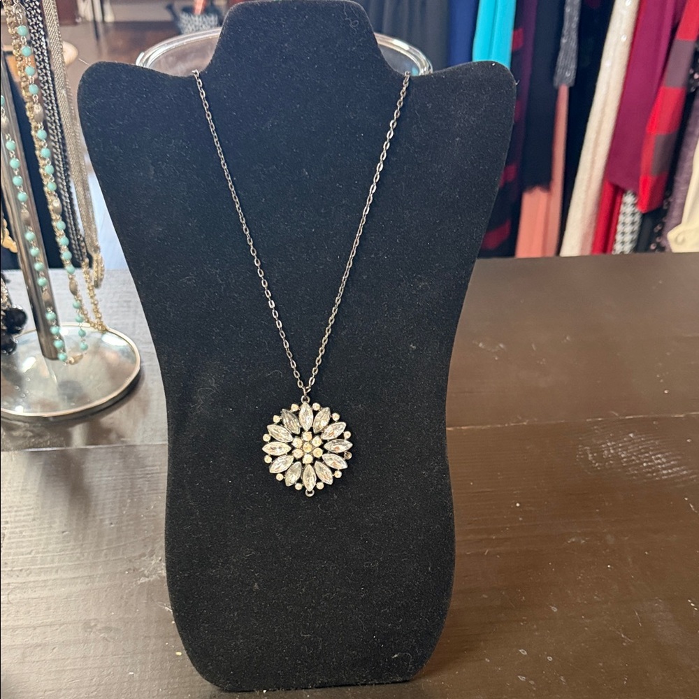 Stunning Vintage Rhinestone Necklace